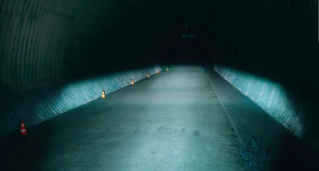 B&M B&M IQ Cyo Premium Elektrofahrrad Scheinwerfer 80 Lux Mit Rücklichtanschluss Und Schalter - 1752Q42/ 2 B&M B&M IQ Cyo Premium Elektrofahrrad Scheinwerfer 80 Lux Mit Rücklichtanschluss Und Schalter - 1752Q42/ – Bild 2