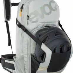 EVOC FR Enduro E-Ride 16 E-Bike Rucksack -E-Bike Zubehör Verkaufsladen evoc fr enduro e ride 16 helm