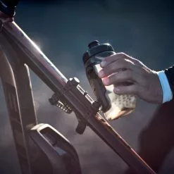 Fidlock Twist Bottle 450 Trinkflasche Transparent Schwarz + Uni Base 8 Fidlock Twist Bottle 450 Trinkflasche Transparent Schwarz + Uni Base -E-Bike Zubehör Verkaufsladen fidlock twist bottle uni base 450 ml im einsaz