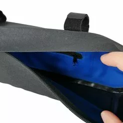 Giant H2Pro Rahmentasche 9 Giant H2Pro Rahmentasche -E-Bike Zubehör Verkaufsladen giant h2pro rahmentasche innen scaled